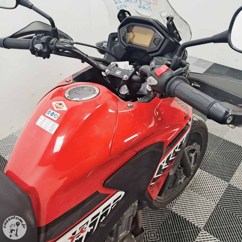 HONDA CB500XA 471 2016 accidentée - La Casse de l Oncle Tom