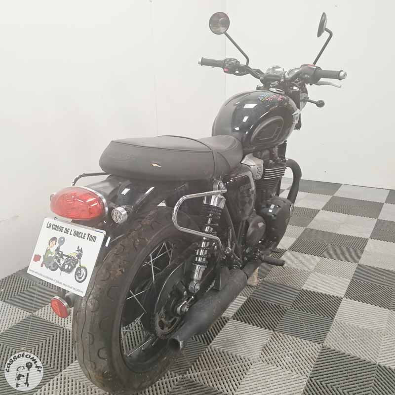Triumph Bonneville T100 900 2017 accidentee - La Casse de l Oncle Tom