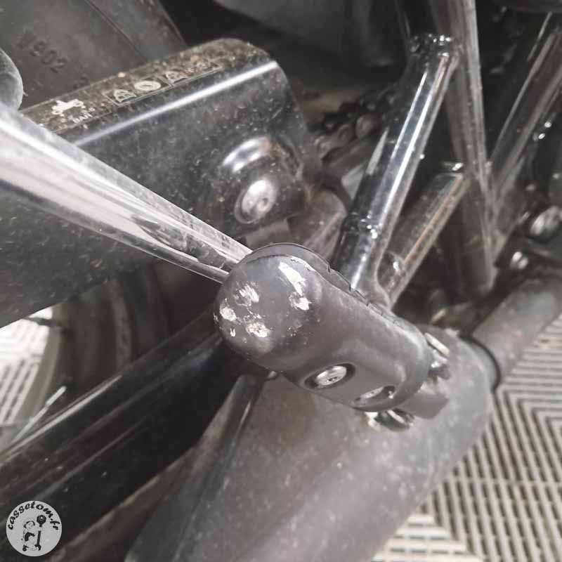 Triumph Bonneville T100 900 2017 accidentee - La Casse de l Oncle Tom