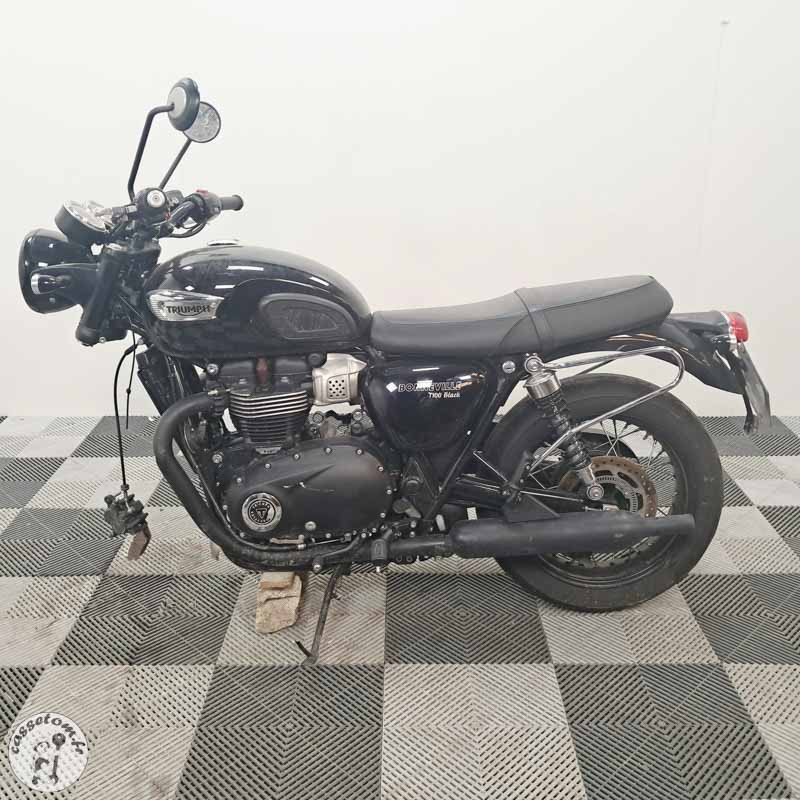 Triumph Bonneville T100 900 2017 accidentee - La Casse de l Oncle Tom