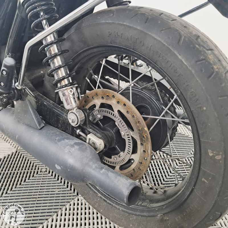Triumph Bonneville T100 900 2017 accidentee - La Casse de l Oncle Tom