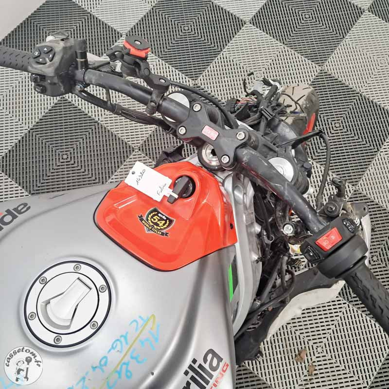 APRILIA TUONO 660 2022 accidentée - La Casse de l Oncle Tom
