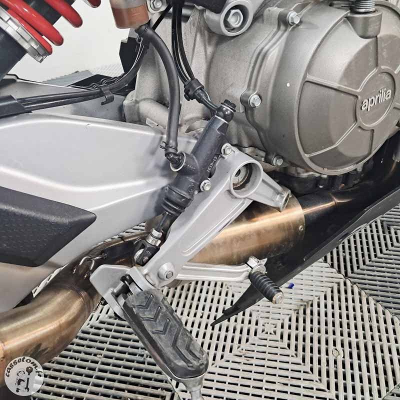 APRILIA TUONO 660 2022 accidentée - La Casse de l Oncle Tom