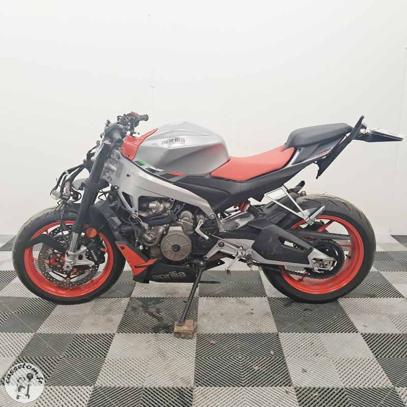 APRILIA TUONO 660 2022 accidentée - La Casse de l Oncle Tom