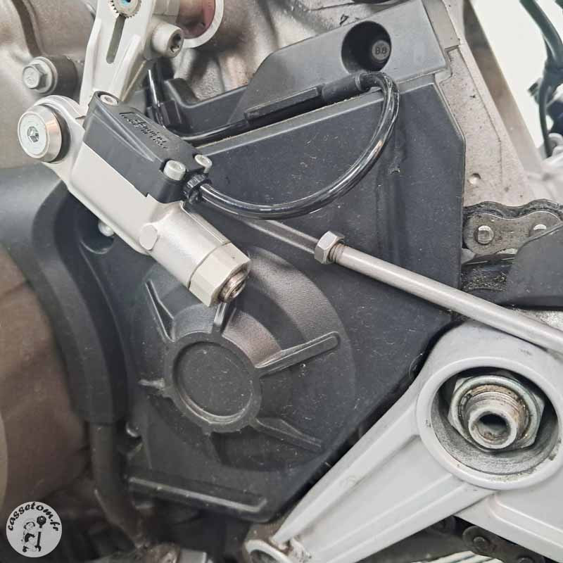 APRILIA TUONO 660 2022 accidentée - La Casse de l Oncle Tom
