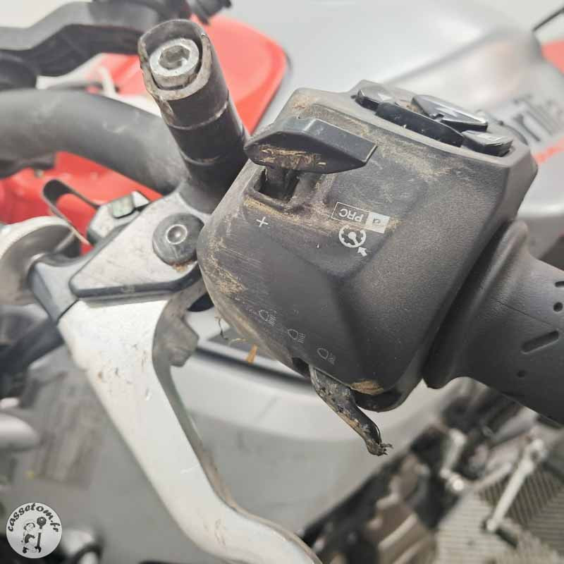 APRILIA TUONO 660 2022 accidentée - La Casse de l Oncle Tom