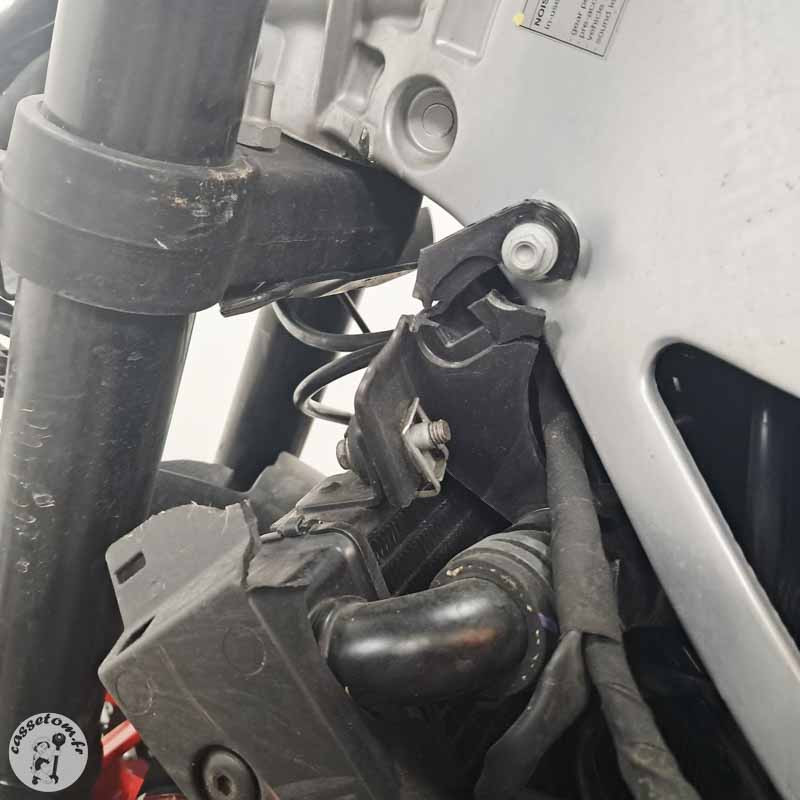 APRILIA TUONO 660 2022 accidentée - La Casse de l Oncle Tom