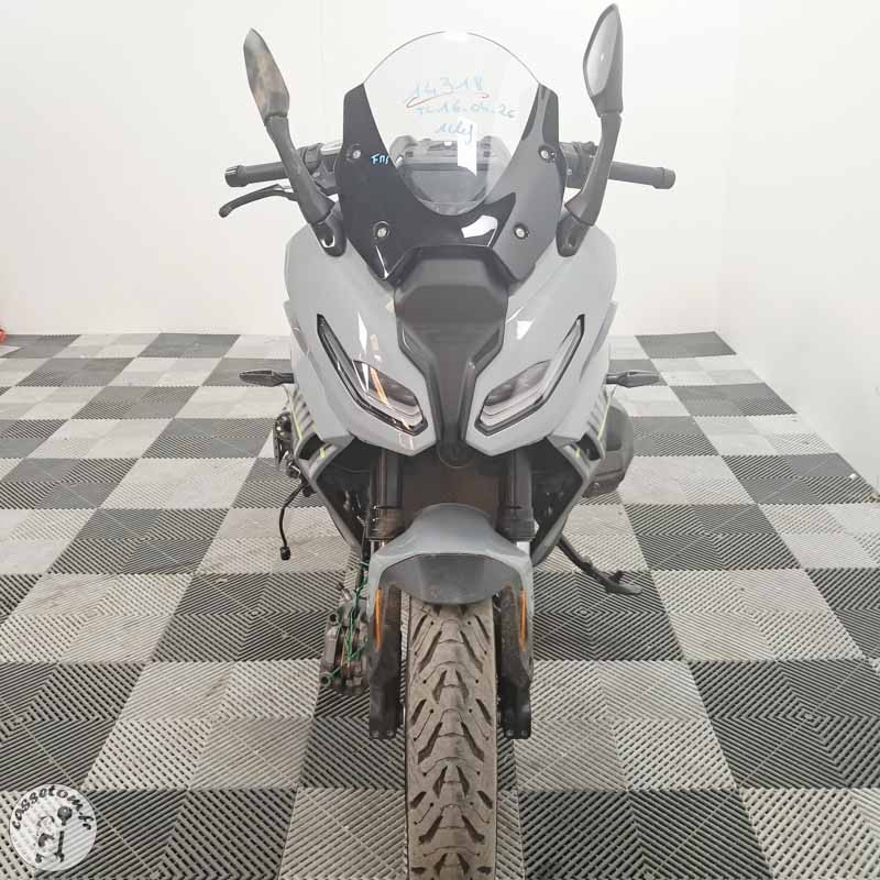 B.M.W. R1300RS 1300 2025 accidentée - La Casse de l Oncle Tom