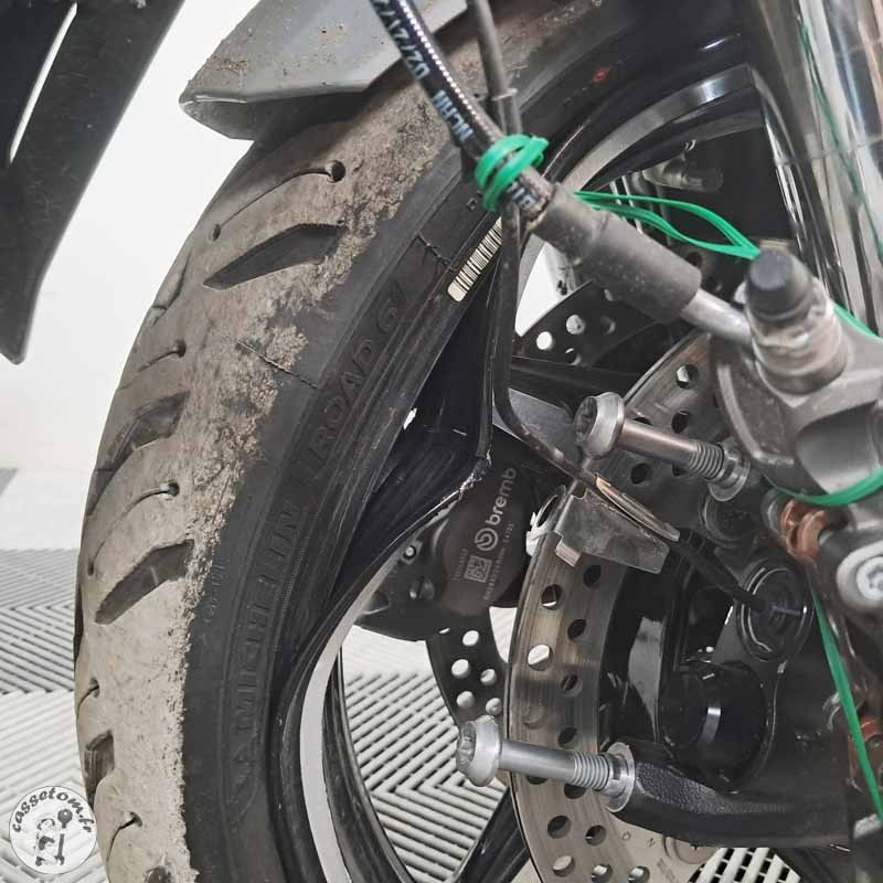 B.M.W. R1300RS 1300 2025 accidentée - La Casse de l Oncle Tom
