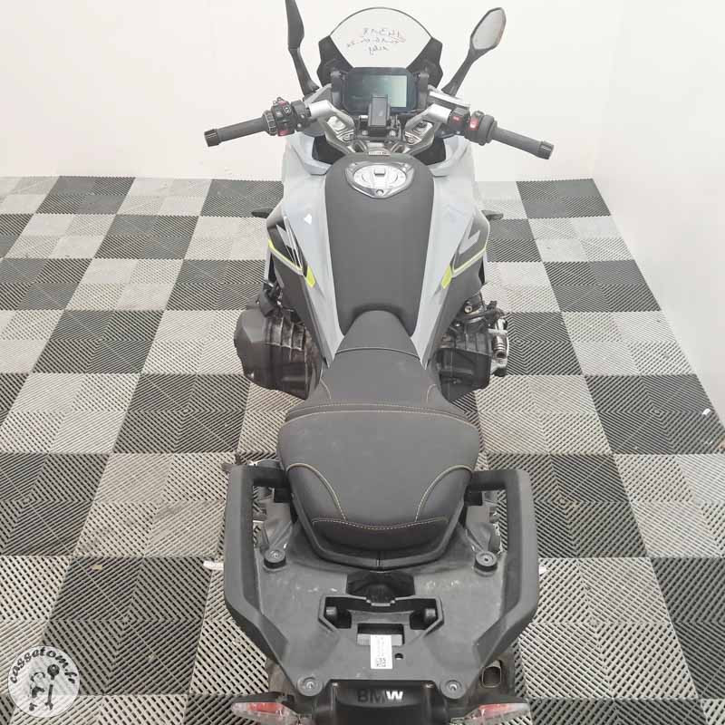 B.M.W. R1300RS 1300 2025 accidentée - La Casse de l Oncle Tom