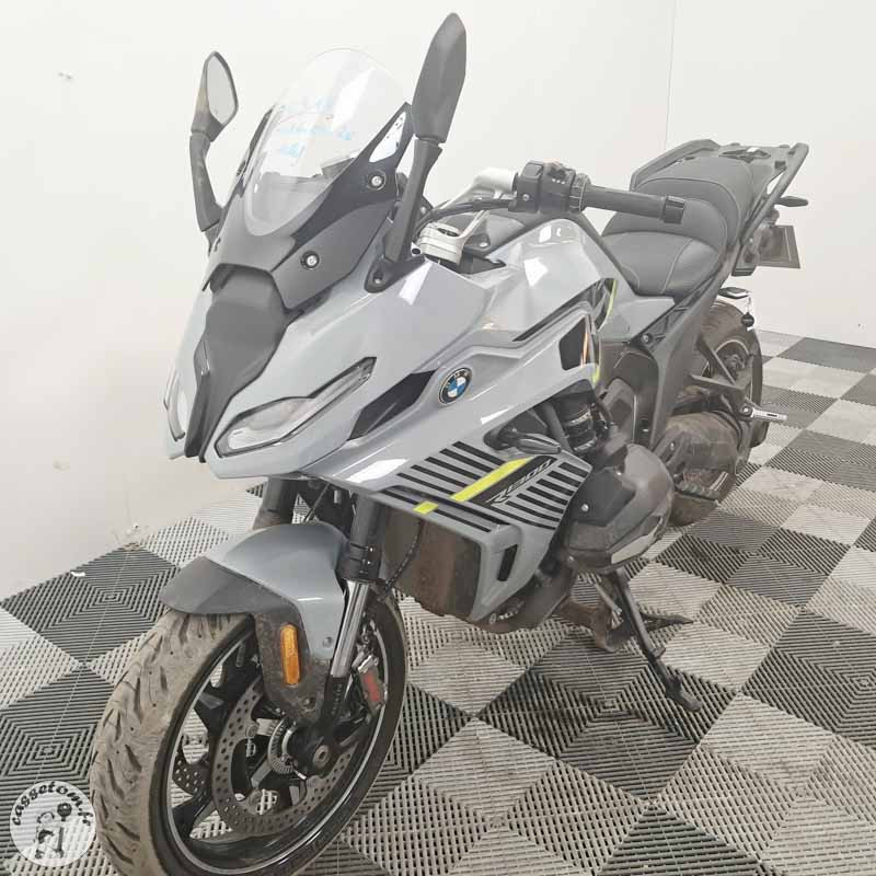 B.M.W. R1300RS 1300 2025 accidentée - La Casse de l Oncle Tom