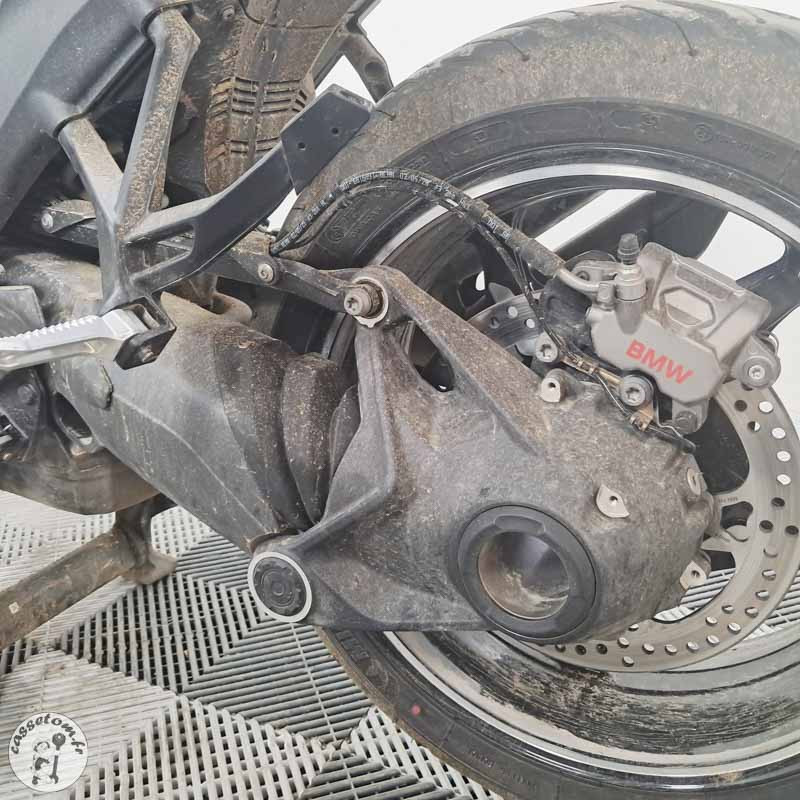 B.M.W. R1300RS 1300 2025 accidentée - La Casse de l Oncle Tom