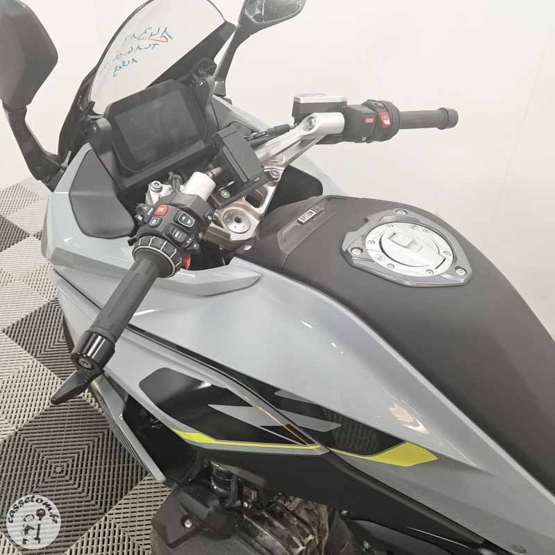 B.M.W. R1300RS 1300 2025 accidentée - La Casse de l Oncle Tom