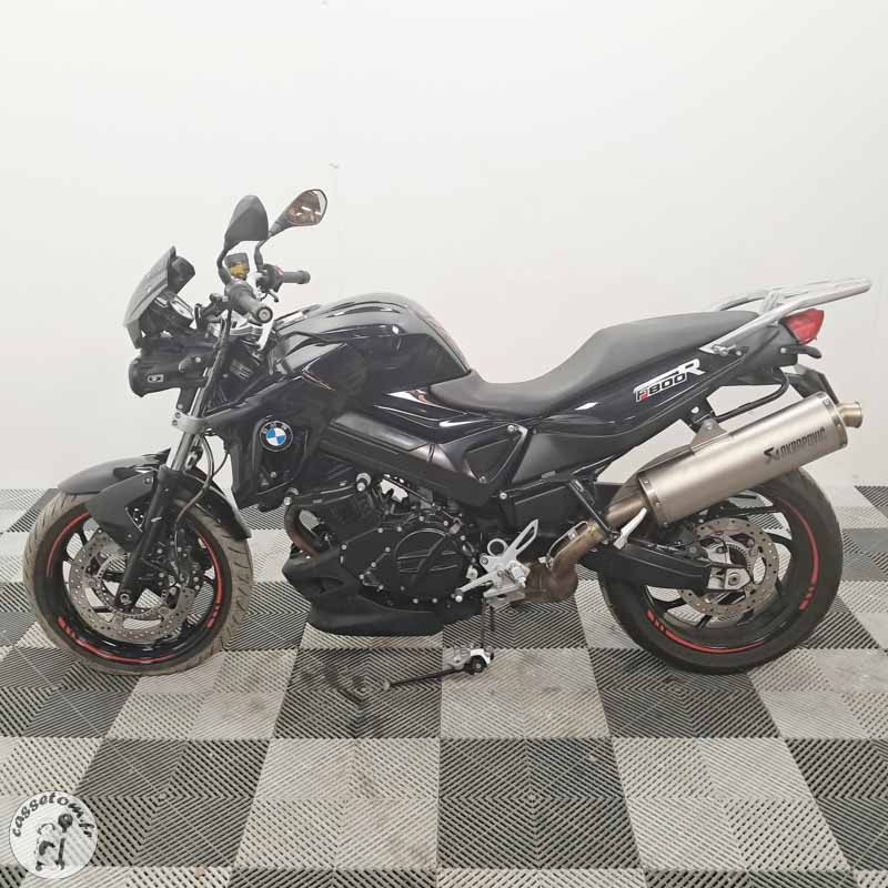 B.M.W. F800R 798 2013 accidentée - La Casse de l Oncle Tom
