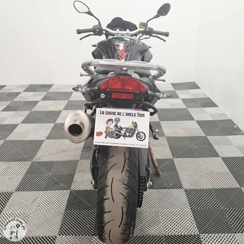 B.M.W. F800R 798 2013 accidentée - La Casse de l Oncle Tom