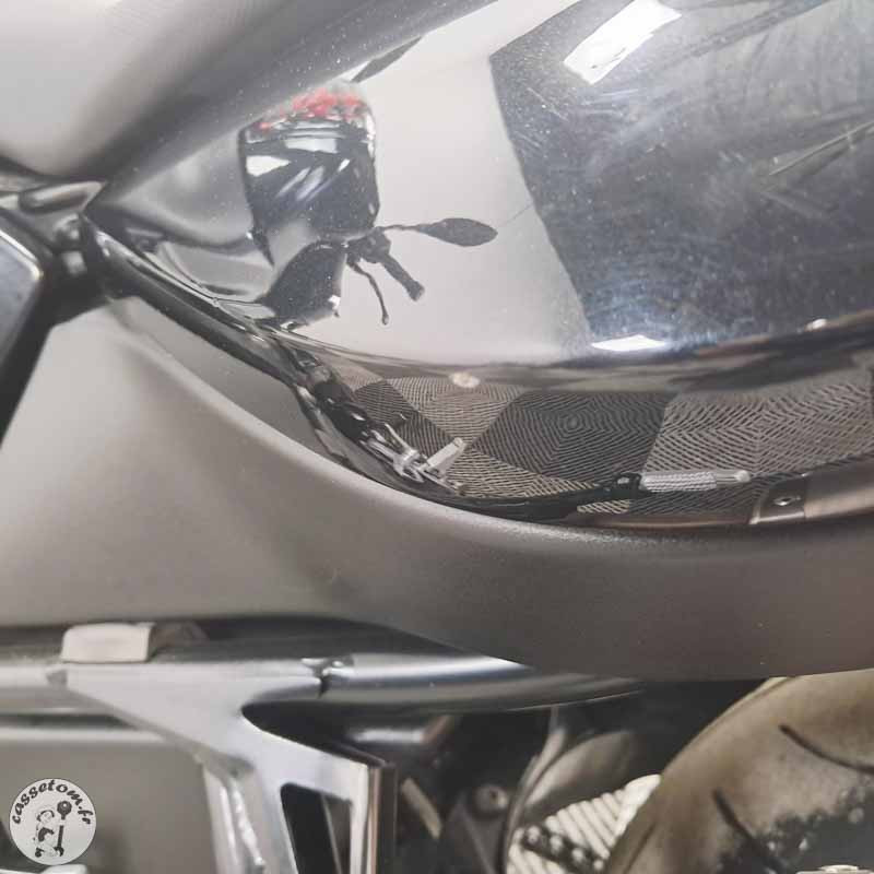 B.M.W. F800R 798 2013 accidentée - La Casse de l Oncle Tom