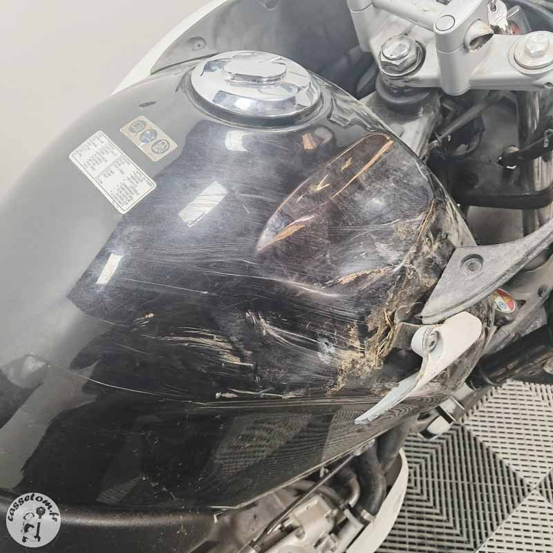 Honda XL125V Varadero 125 2009 accidentee - La Casse de l Oncle Tom