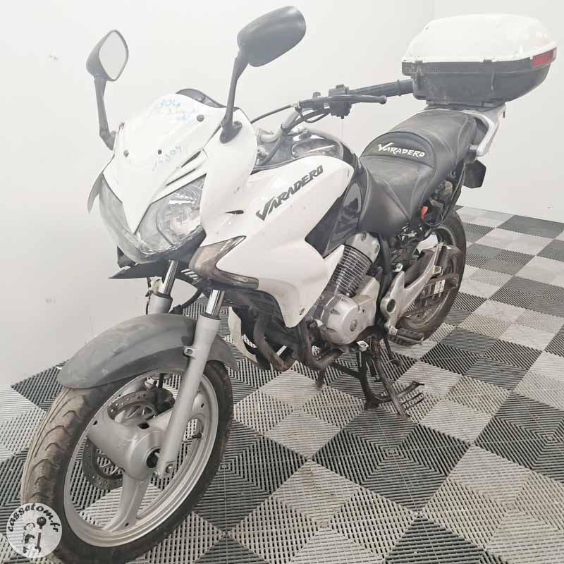 Honda XL125V Varadero 125 2009 accidentee - La Casse de l Oncle Tom