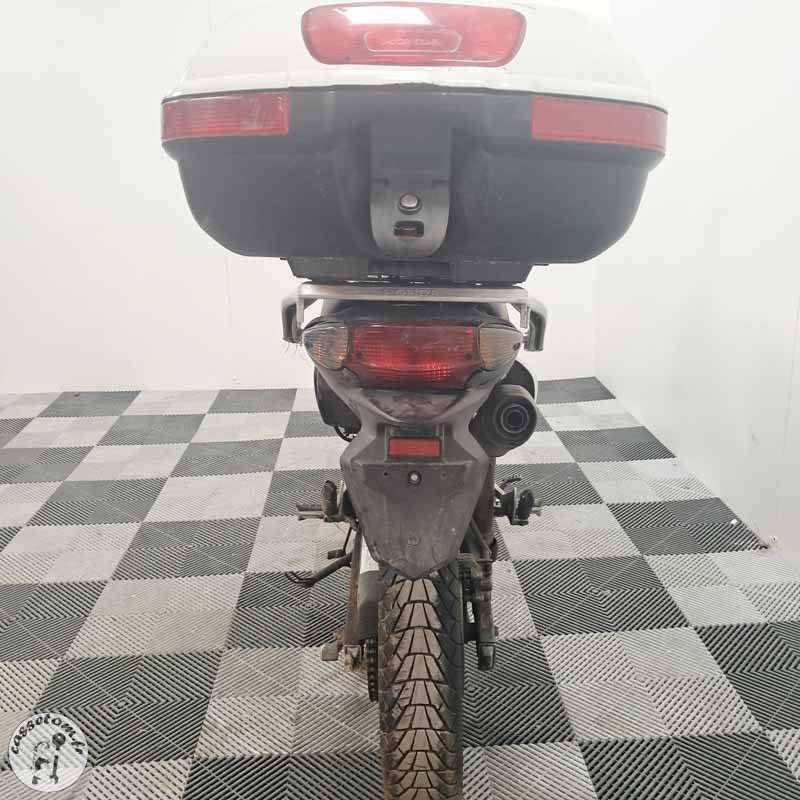Honda XL125V Varadero 125 2009 accidentee - La Casse de l Oncle Tom