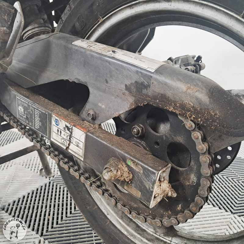Honda XL125V Varadero 125 2009 accidentee - La Casse de l Oncle Tom