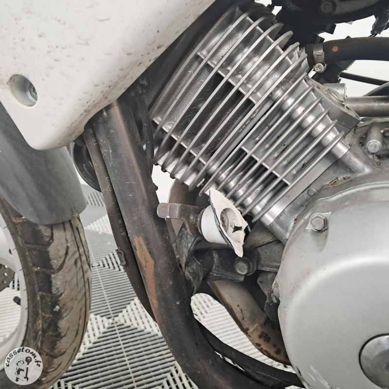 Honda XL125V Varadero 125 2009 accidentee - La Casse de l Oncle Tom