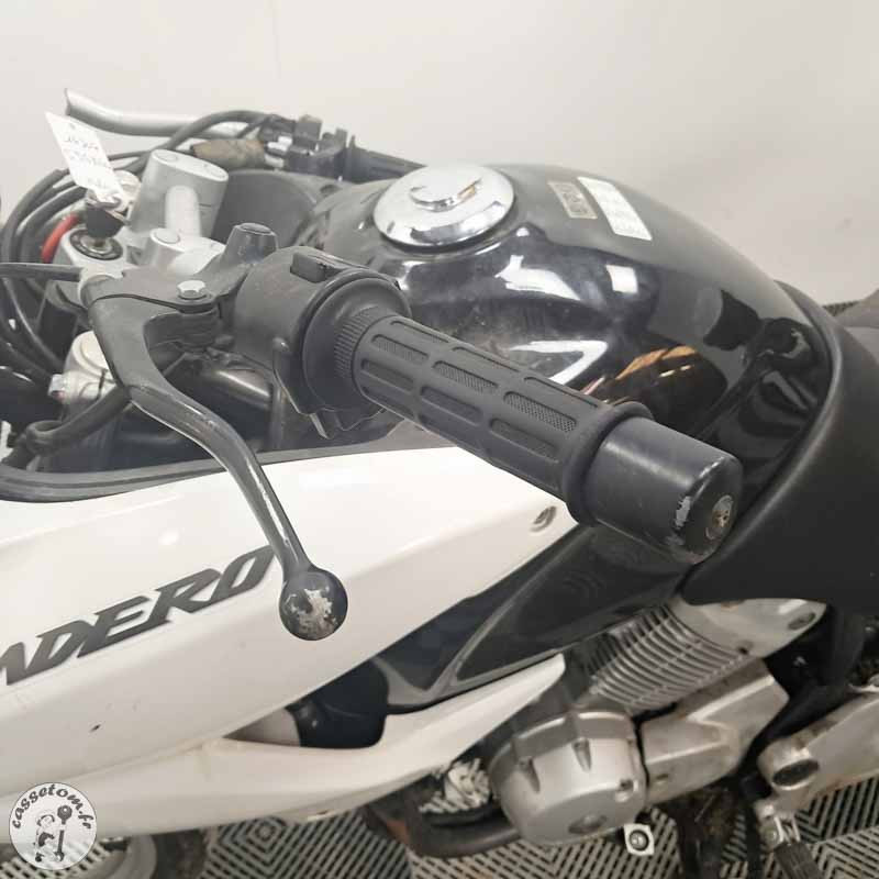 Honda XL125V Varadero 125 2009 accidentee - La Casse de l Oncle Tom