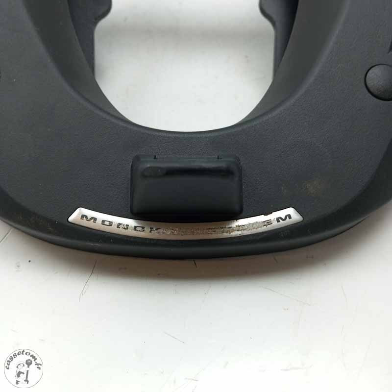 Support top case "Givi" Honda 1100 crf africa twin 2022 - Cassetom - Nos pieces motos