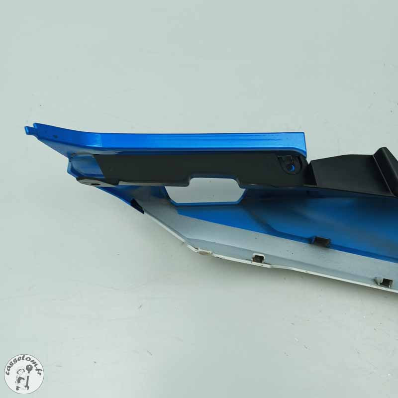 Demi coque arrière droite  Honda 1100 crf africa twin 2022 - Cassetom - Nos pieces motos