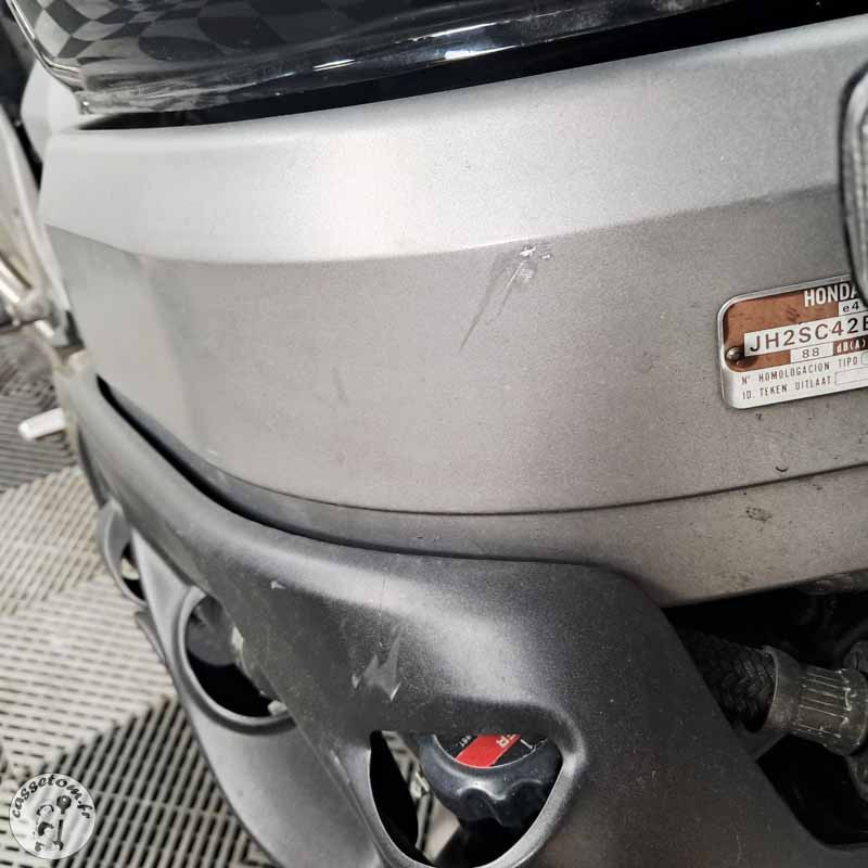 Honda X-Eleven 2001 accidentée - La Casse de l'Oncle Tom