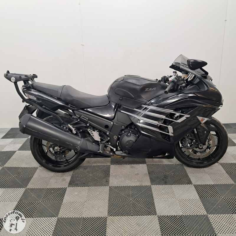 Kawasaki ZZR1400 2016 accidentée - La Casse de l'Oncle Tom