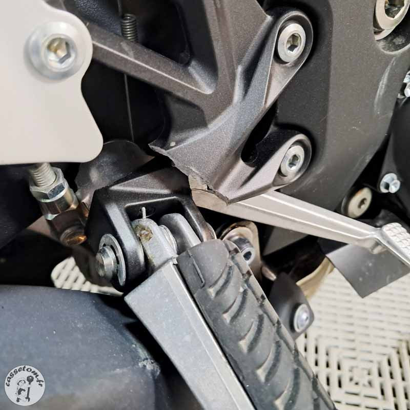 Kawasaki ZZR1400 2016 accidentée - La Casse de l'Oncle Tom