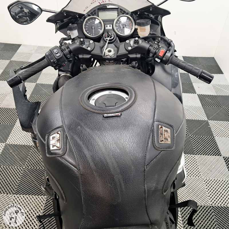 Kawasaki ZZR1400 2016 accidentée - La Casse de l'Oncle Tom