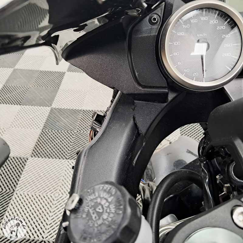 Kawasaki ZZR1400 2016 accidentée - La Casse de l'Oncle Tom