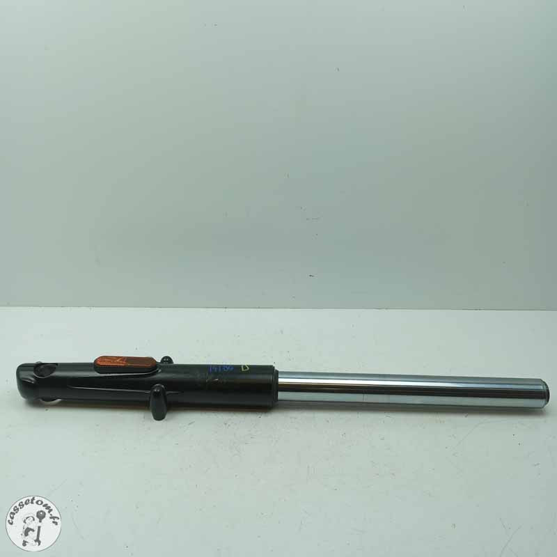 Bras de fourche droit  Bmw 1800 r18 b 2021 - Cassetom - Nos pieces motos
