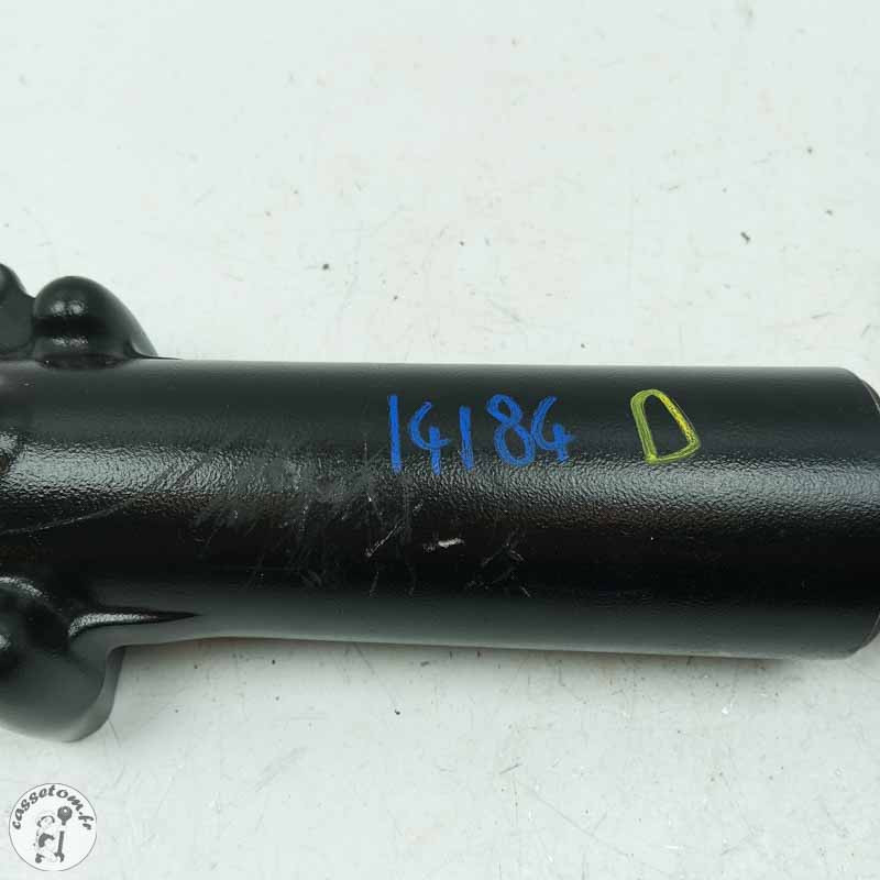 Bras de fourche droit  Bmw 1800 r18 b 2021 - Cassetom - Nos pieces motos