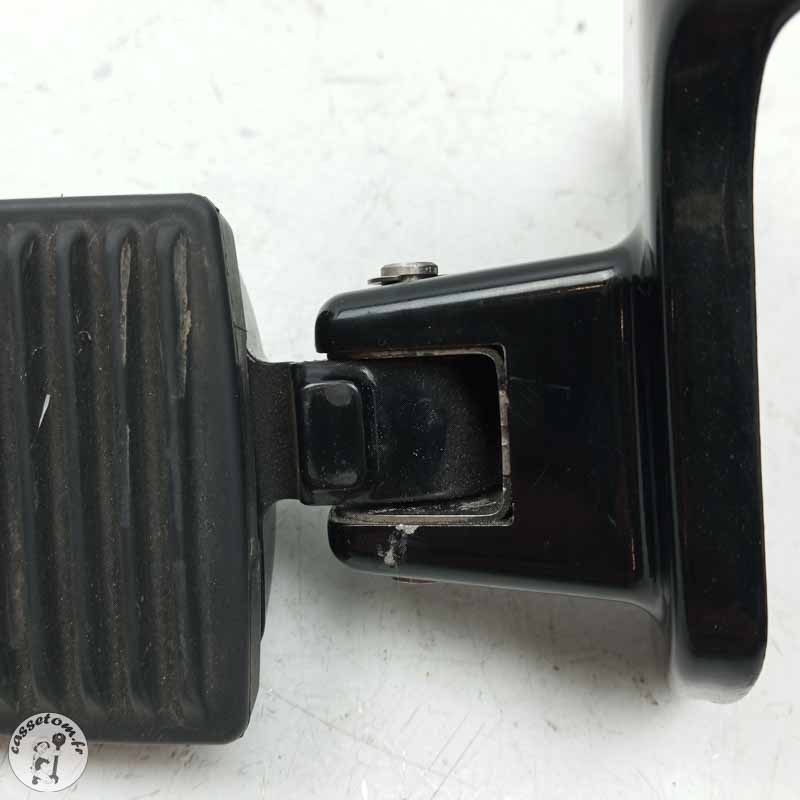 Platines avec reposes pieds arrière  Bmw 1800 r18 b 2021 - Cassetom - Nos pieces motos