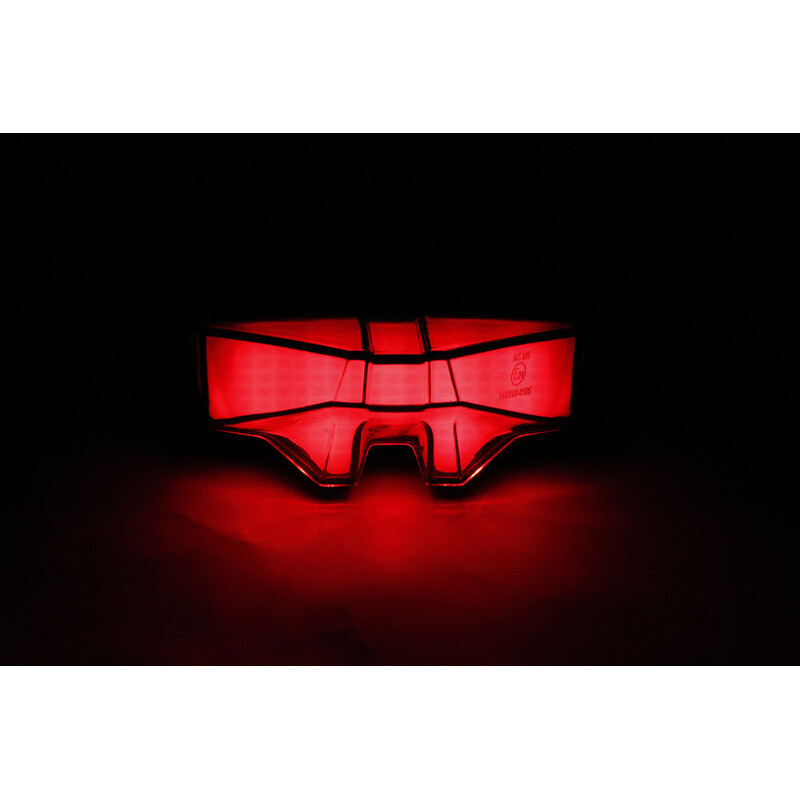 Feu arrière LED UFO pour support de plaque