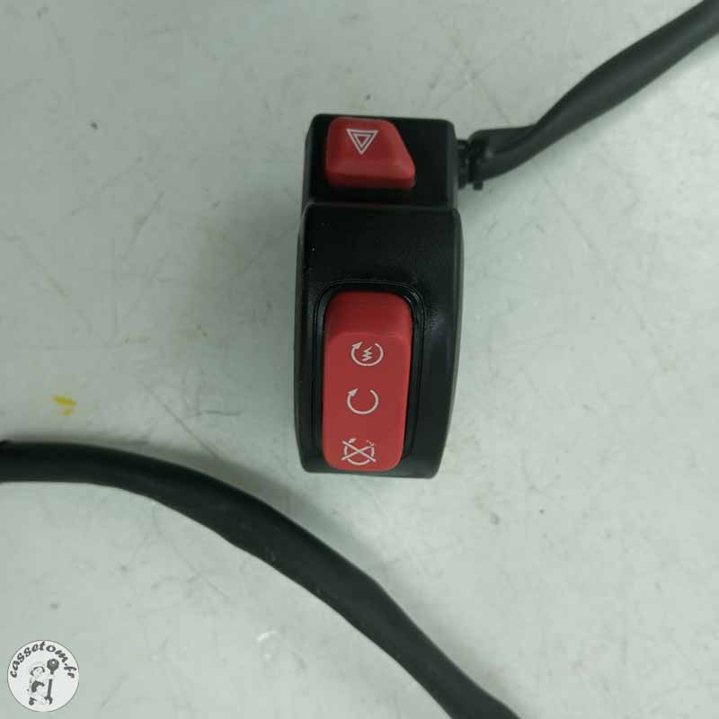 Commodo droit  Triumph 765 street triple r 2024 - Cassetom - Nos pieces motos