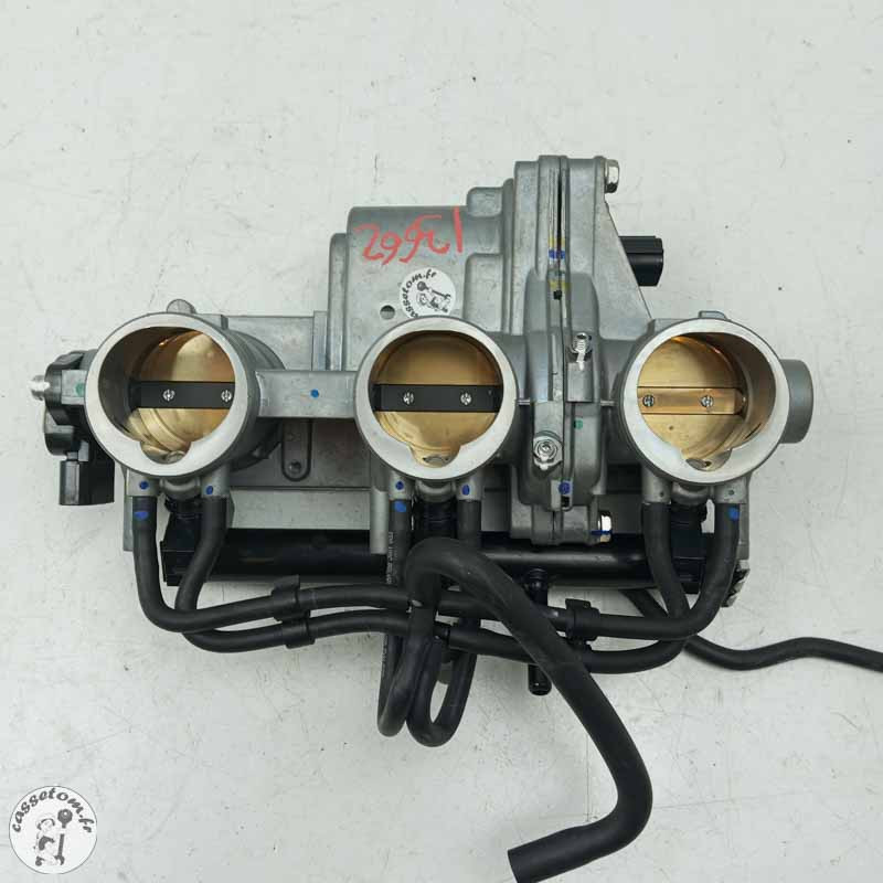 Rampe d'injection  Triumph 765 street triple r 2024 - Cassetom - Nos pieces motos