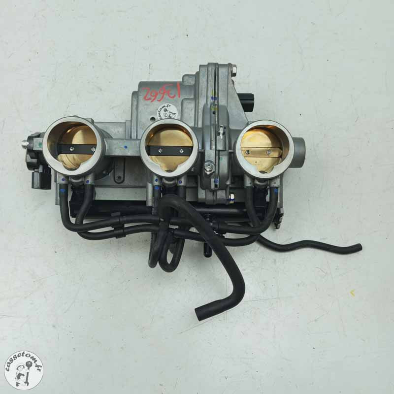 Rampe d'injection  Triumph 765 street triple r 2024 - Cassetom - Nos pieces motos