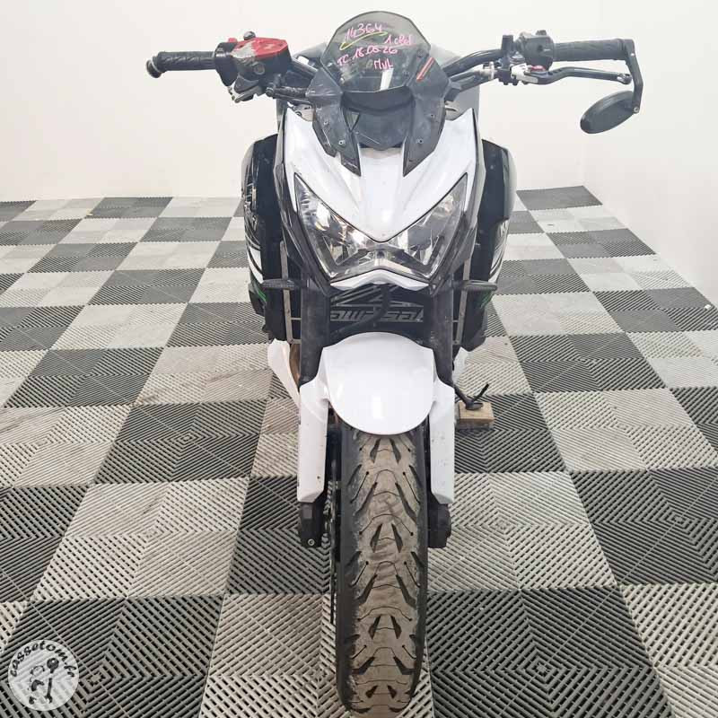 KAWASAKI Z800 806 2015 accidentée - La Casse de l Oncle Tom