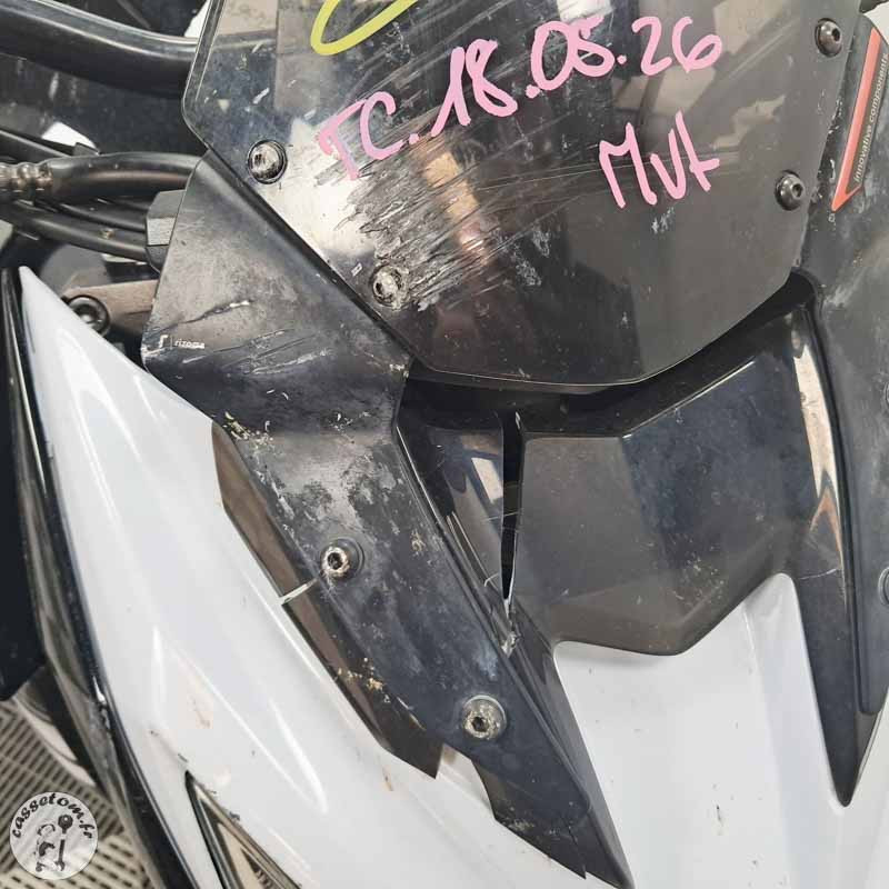 KAWASAKI Z800 806 2015 accidentée - La Casse de l Oncle Tom