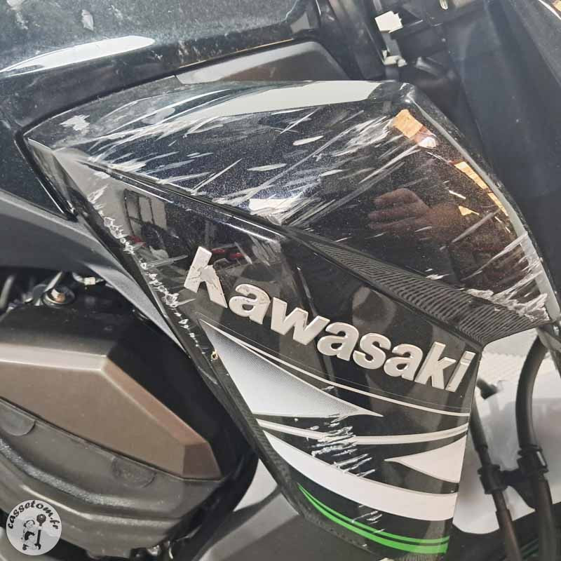 KAWASAKI Z800 806 2015 accidentée - La Casse de l Oncle Tom