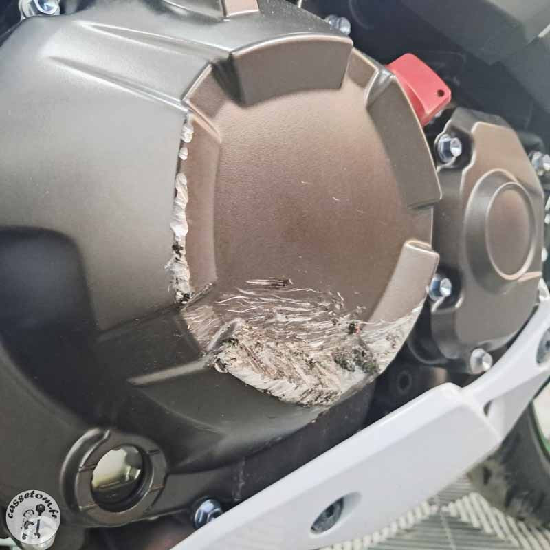 KAWASAKI Z800 806 2015 accidentée - La Casse de l Oncle Tom