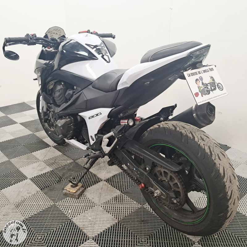 KAWASAKI Z800 806 2015 accidentée - La Casse de l Oncle Tom