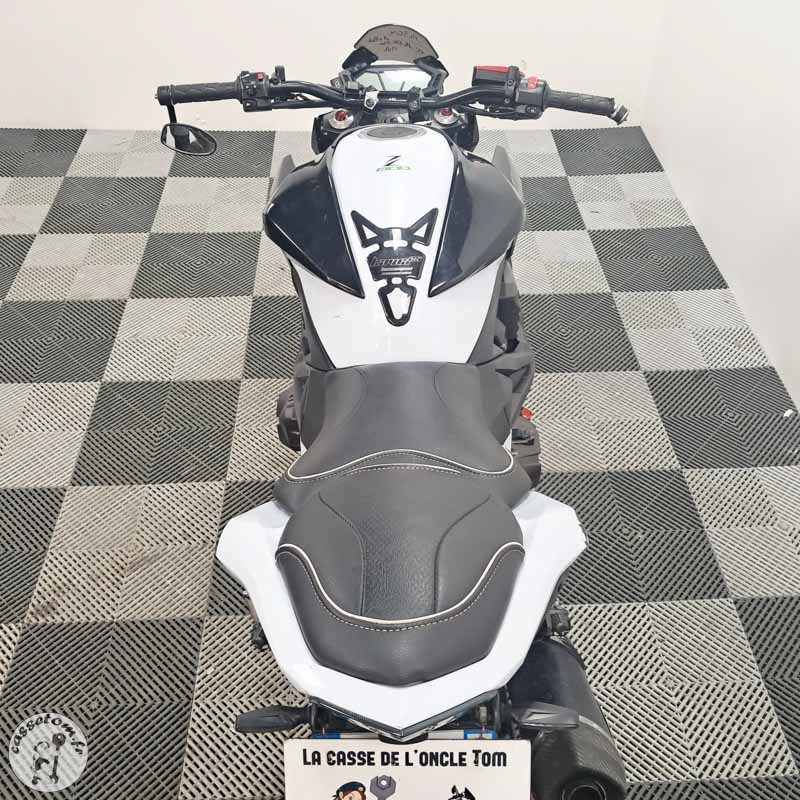 KAWASAKI Z800 806 2015 accidentée - La Casse de l Oncle Tom