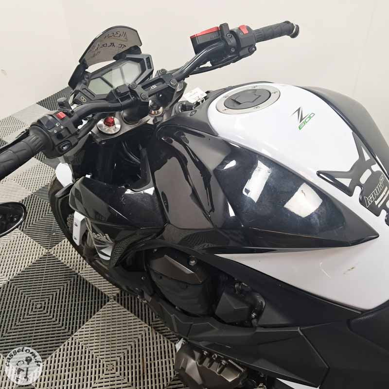 KAWASAKI Z800 806 2015 accidentée - La Casse de l Oncle Tom