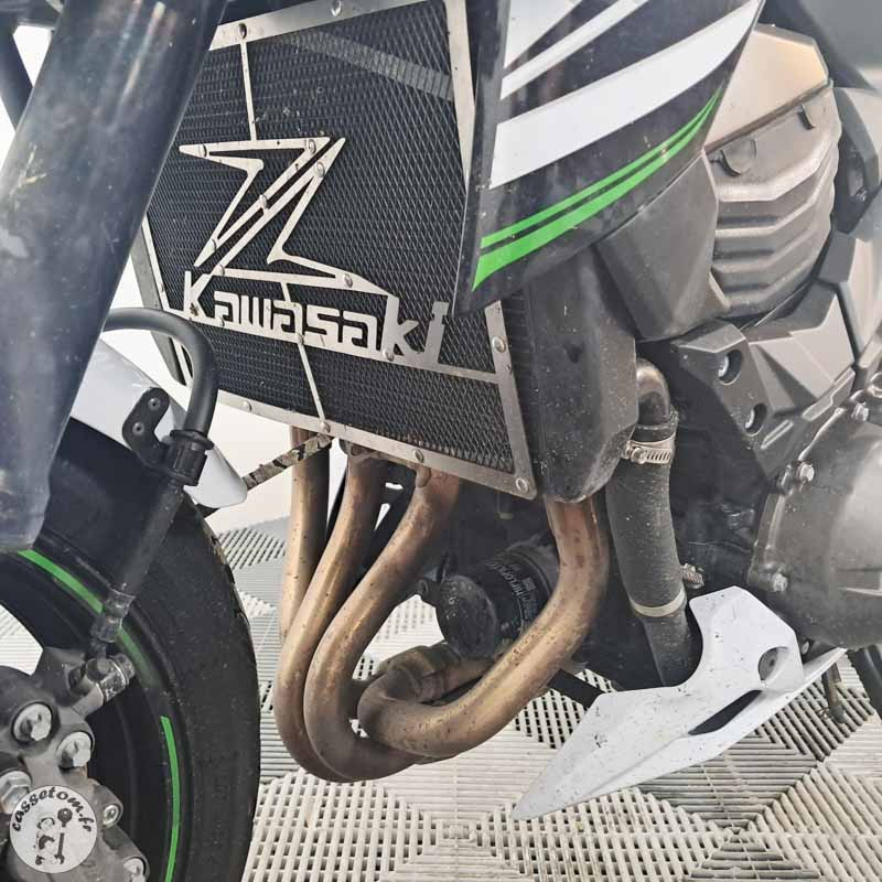 KAWASAKI Z800 806 2015 accidentée - La Casse de l Oncle Tom