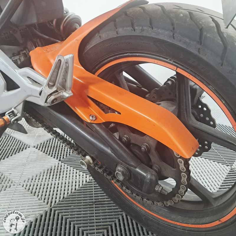 KAWASAKI ER-6N 649 2007 accidentée - La Casse de l Oncle Tom