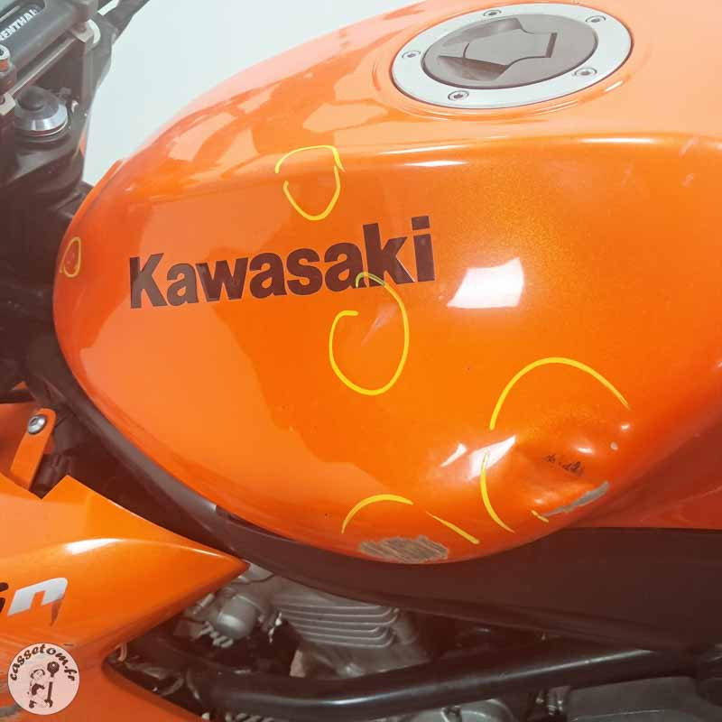 KAWASAKI ER-6N 649 2007 accidentée - La Casse de l Oncle Tom